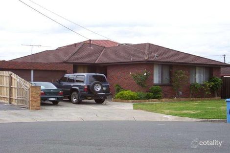 Property photo of 13 Matthew Close Keysborough VIC 3173