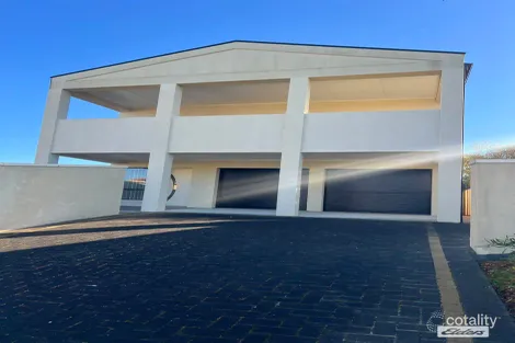 110 Wentworth Pde, Hindmarsh Island, SA 5214