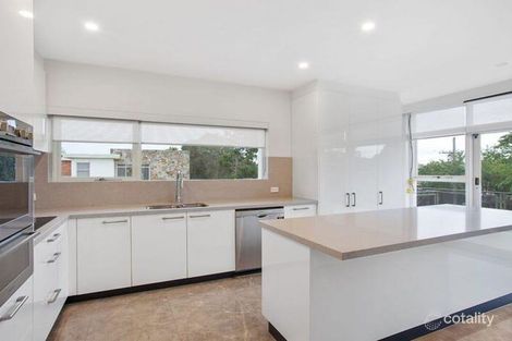 117-121 Kambrook Rd, Caulfield North, VIC 3161