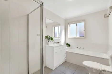 Property photo of 4/22-24 Highridge Crescent Airport West VIC 3042