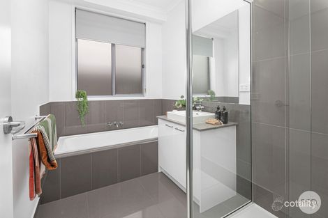 Property photo of 44 Signature Drive Alfredton VIC 3350