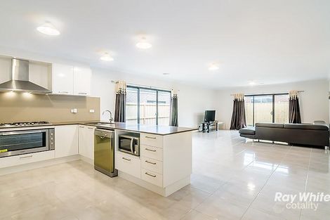 Property photo of 7 Matisse Street Cranbourne West VIC 3977