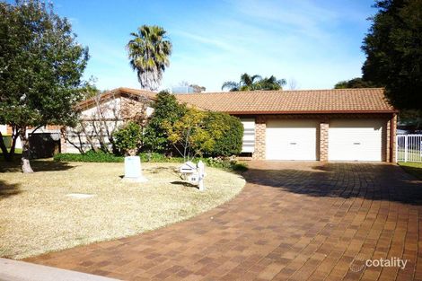 Property photo of 28 St Georges Terrace Dubbo NSW 2830