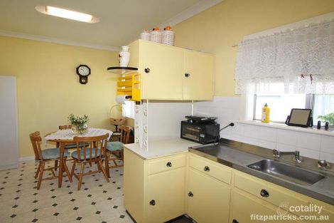 Property photo of 10 Campbell Place Wagga Wagga NSW 2650
