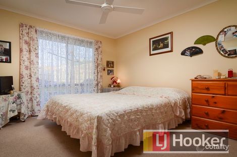 Property photo of 81 Ormond Road Hampton Park VIC 3976