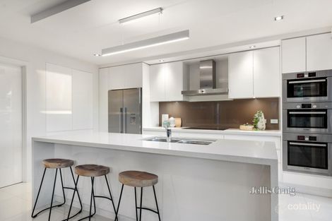 Property photo of 6 Paulette Court Blackburn South VIC 3130