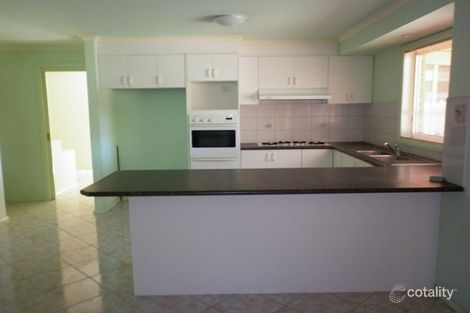 Property photo of 16 Galloway Court Taylors Lakes VIC 3038