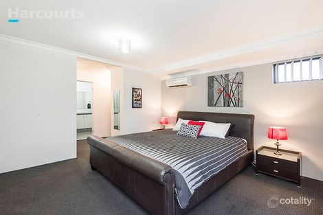 Property photo of 30 Auckland Way Hocking WA 6065