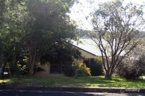14 Rhondda St, Berkeley, NSW 2506