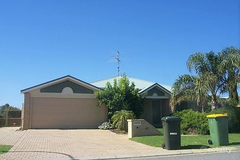 23 Chennile Vsta, Halls Head, WA 6210