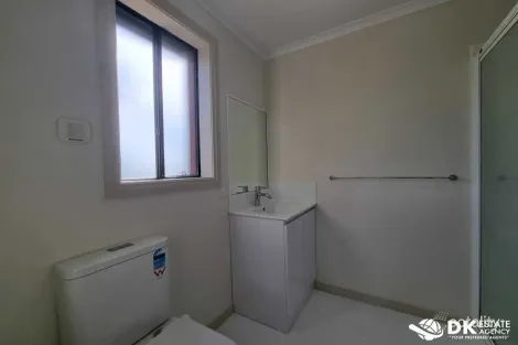 Property photo of 31 Moonstone Circuit St Albans VIC 3021