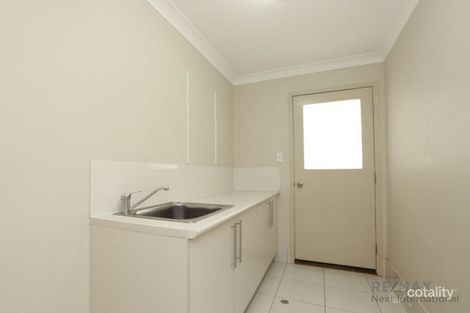 Property photo of 19 Gippsland Place Calamvale QLD 4116