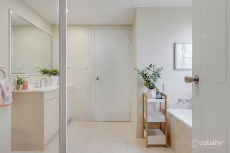 Property photo of 8/65 Bayview Street Runaway Bay QLD 4216