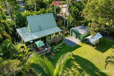 58 Alexander St, Macleay Island, QLD 4184