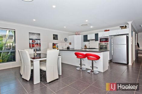Property photo of 1 Park Grove Court Kallangur QLD 4503