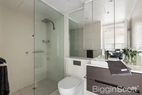 Property photo of 1704/100 Lorimer Street Docklands VIC 3008