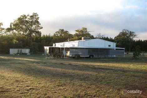 61 Redcourte Rd, Bakers Hill, WA 6562