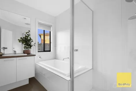 Property photo of 61 Haystack Drive Truganina VIC 3029