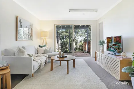 Property photo of 59 The Avenue Mount Saint Thomas NSW 2500