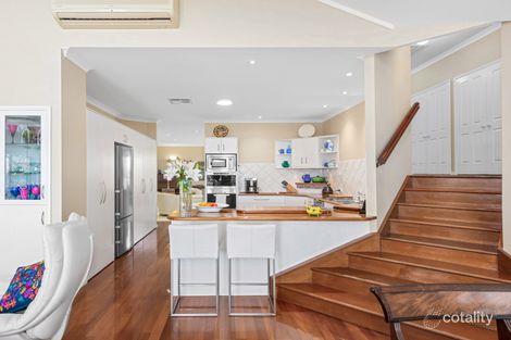 Property photo of 21 Axel Place Sinnamon Park QLD 4073