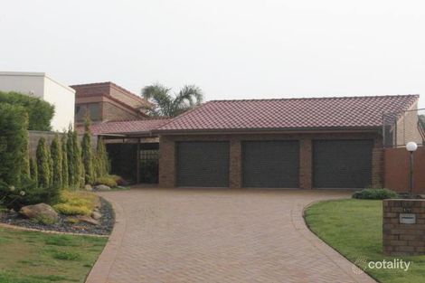 17 Shore Ct, West Lakes Shore, SA 5020