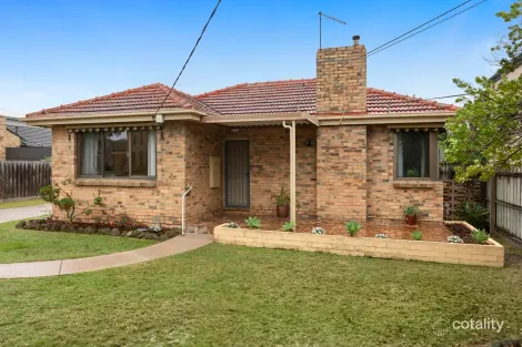 2 Lawborough Ave, Parkdale, VIC 3195