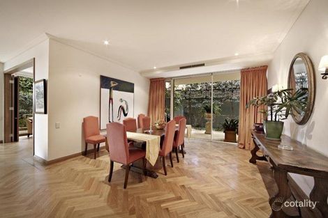 Property photo of 4/1-3 Robertson Street Toorak VIC 3142