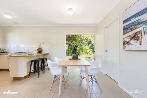 Property photo of 2/30 Old Kent Road Mooroolbark VIC 3138