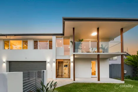50 Morialta St, Mansfield, QLD 4122