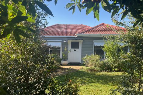 15 Derby Rd, Herne Hill, VIC 3218