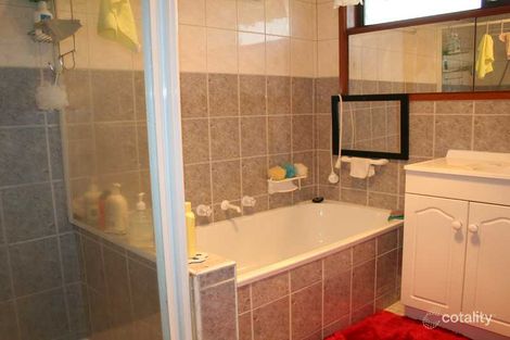 Property photo of 6 Cambrian Way Melton West VIC 3337