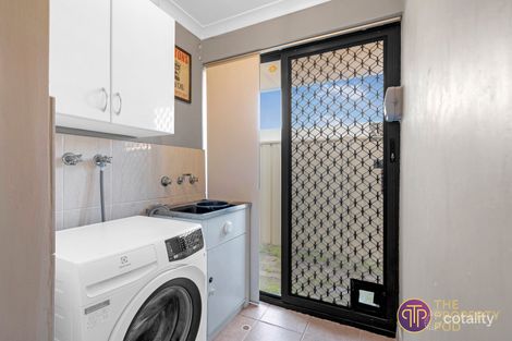 Property photo of 50 Explorer Drive Thornlie WA 6108