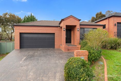 2 Devon Cl, Strathdale, VIC 3550