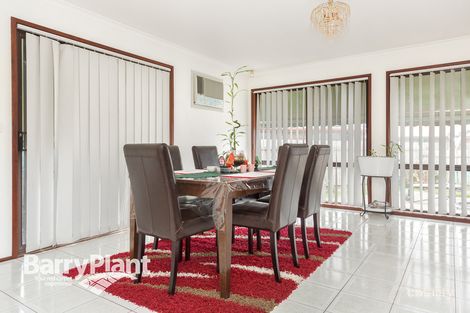 Property photo of 15 Meadowbrook Place Keysborough VIC 3173