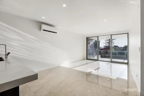 302/14 Cannes Ave, Surfers Paradise, QLD 4217