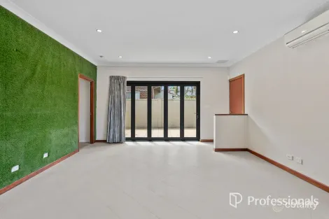 Property photo of 30B Thorney Way Balga WA 6061