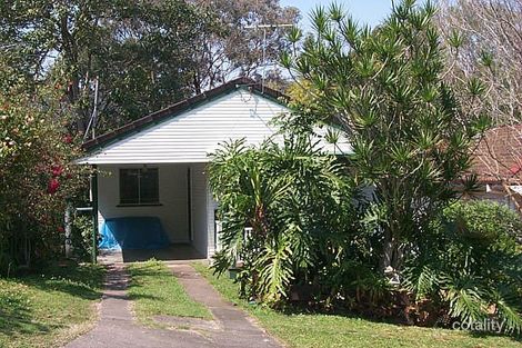 Property photo of 34 Dobbs Street Holland Park West QLD 4121