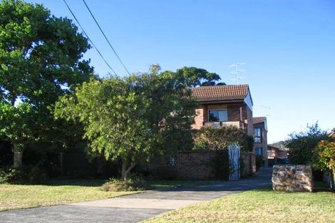 9 Madden St, Oak Flats, NSW 2529