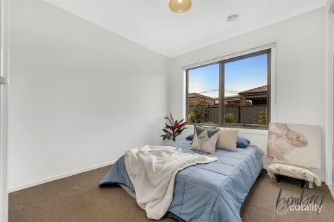 Property photo of 4 Alma Road Wollert VIC 3750