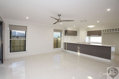Property photo of 2/6 Fantail Avenue Redbank Plains QLD 4301