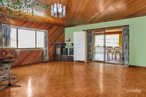 Property photo of 9 Erina Place Bossley Park NSW 2176