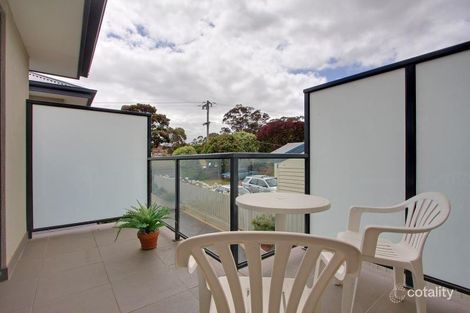 Property photo of 2/110 Wilsons Road Mornington VIC 3931