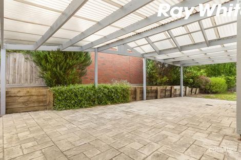 Property photo of 2 Bree Court Berwick VIC 3806