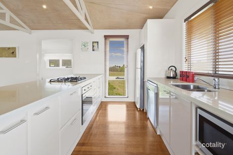 Property photo of 6 Jackaroo Close Scotts Head NSW 2447