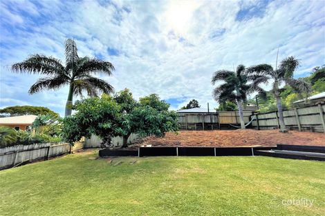 Property photo of 33 Catamaran Circuit Trinity Beach QLD 4879