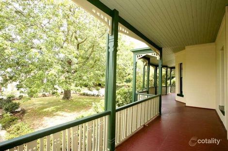Property photo of 2 Merrion Grove Kew VIC 3101