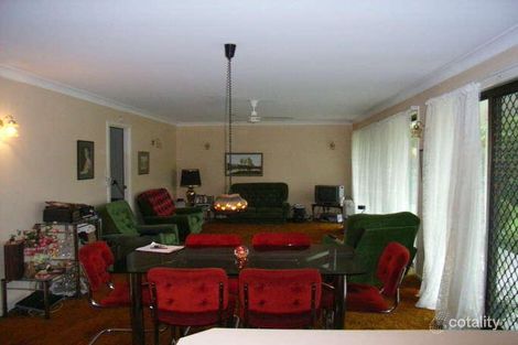 Property photo of 4 Reka Way Ocean Shores NSW 2483