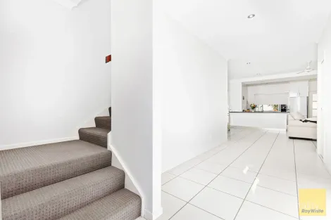 Property photo of 1/36 Opal Street Emerald QLD 4720