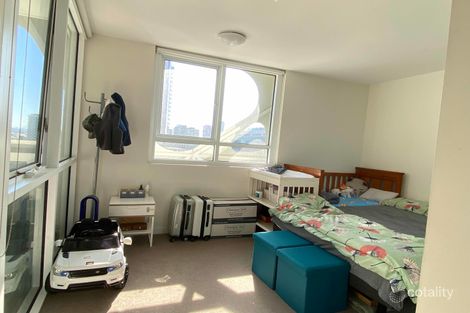 Property photo of 804/55 Merchant Street Docklands VIC 3008