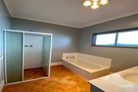 Property photo of 19 Oxley Parade Warren NSW 2824